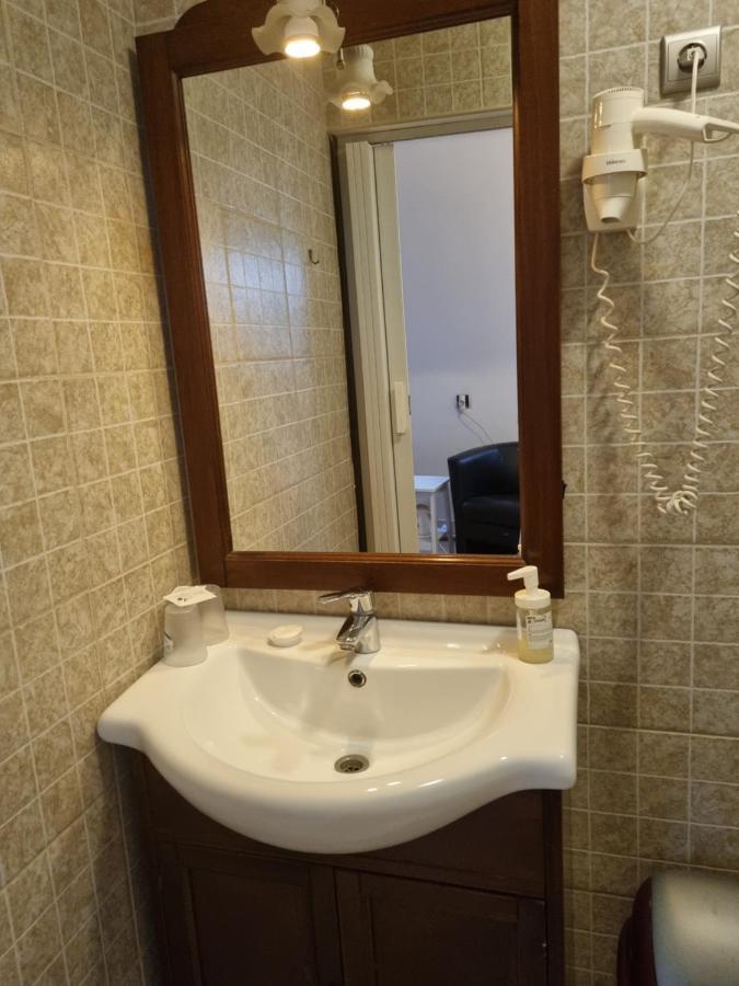 Horvath Fogado Panzio Hotel เซนเทนแดร ภายนอก รูปภาพ