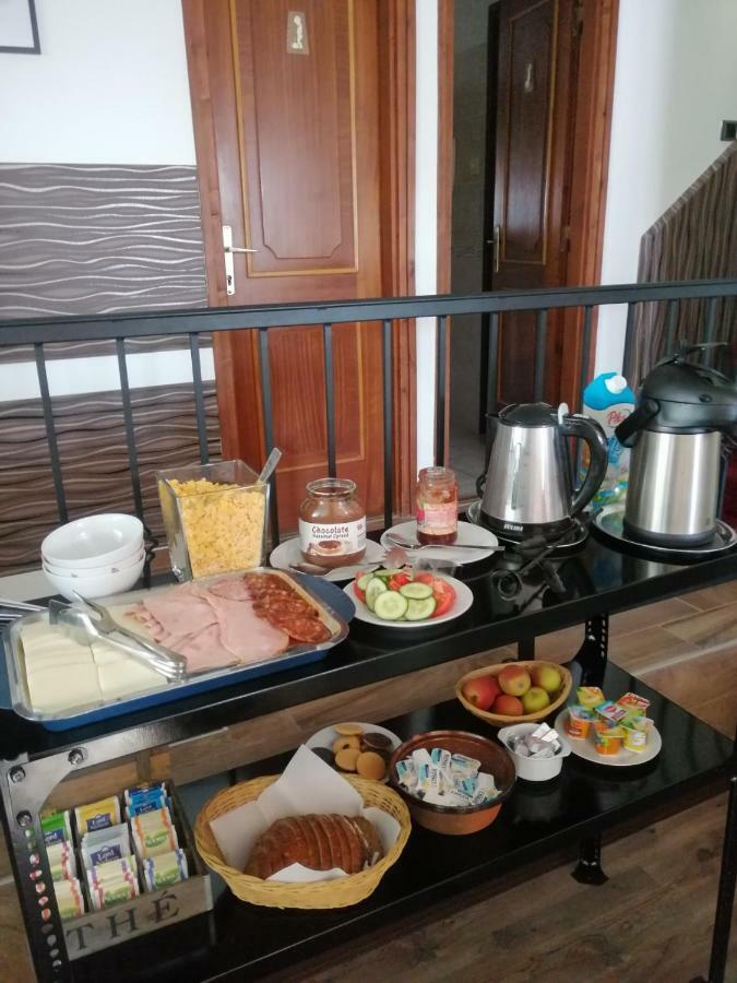 Horvath Fogado Panzio Hotel เซนเทนแดร ภายนอก รูปภาพ